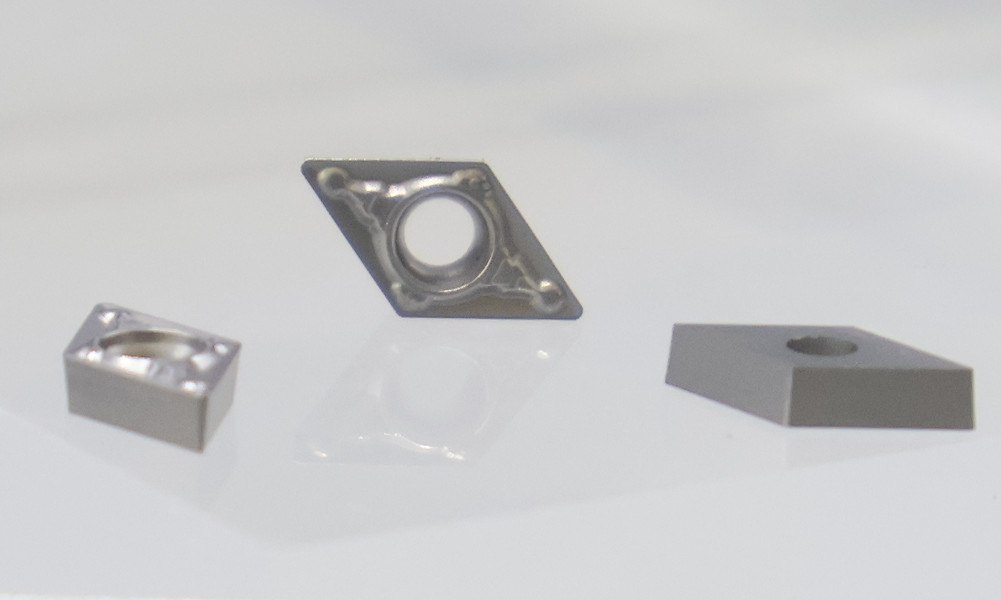 Carbide draaibankplaten DCMT Inbreng meerlaag bedekte draaibankplaten vervangende inbreng voor draaibank draaitoolhouder DCMT070204