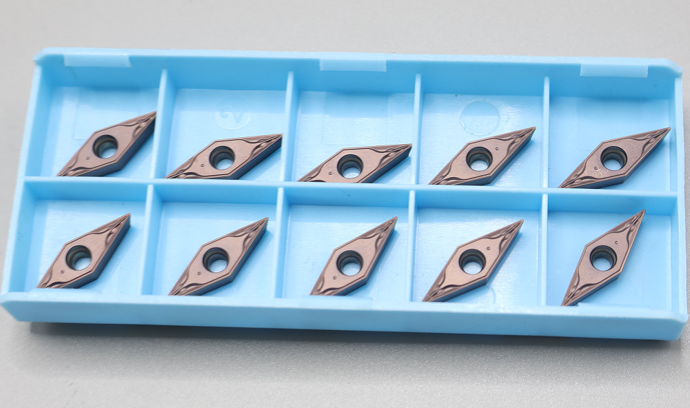 Carbide-draaiing van inzetstukken Rombische 35° coating draaibank Carbide-inzetstukken voor het afwerken op staal VBMT110302