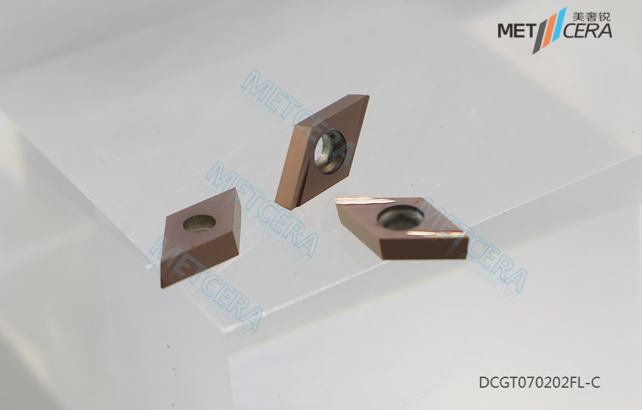 DCGT070202 CNC Carbide Inserts Cutter Externe draaiwerktuigen Carbide Inserts voor staal half afwerking, links snijden