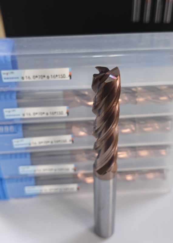 MPE4 Solid Carbide Long Milling Cutter 16mm voor Schimmelstaal 4 Flute Long End Mill φ16.0 x 70x φ16 x 150mm
