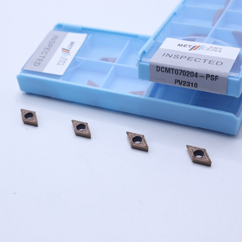 Indekseerbare Cermet-draaiinzet, PVD-gecoate interne draaiinzet, afwerkingschipbreaker DCMT070204, Bronzen kleur