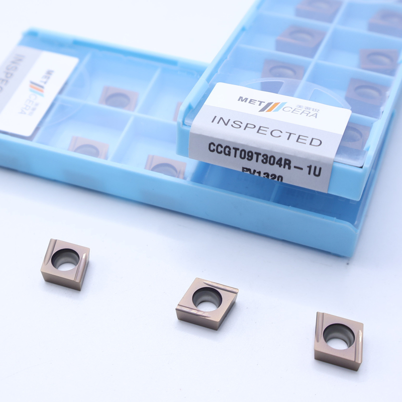 CCGT09 PVD coated Cermet Insert Boring Insert, Intern draaiend insert voor het snijden van koolstofstaal, laag gelegeerd staal, laag voedingsniveau, positief insert, CCGT09T304R-1U