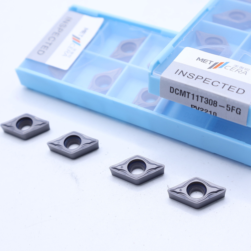 DCMT07 DCMT11 Cermet-invoegingen in 5FG-chipbreker voor externe en interne draaiing van staal