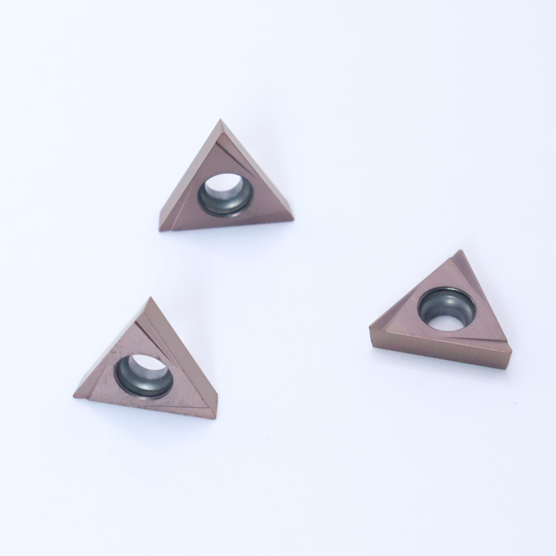 TCGT11 Carbide-draaiinzet in 4W-chipbreker voor externe en interne draaien
