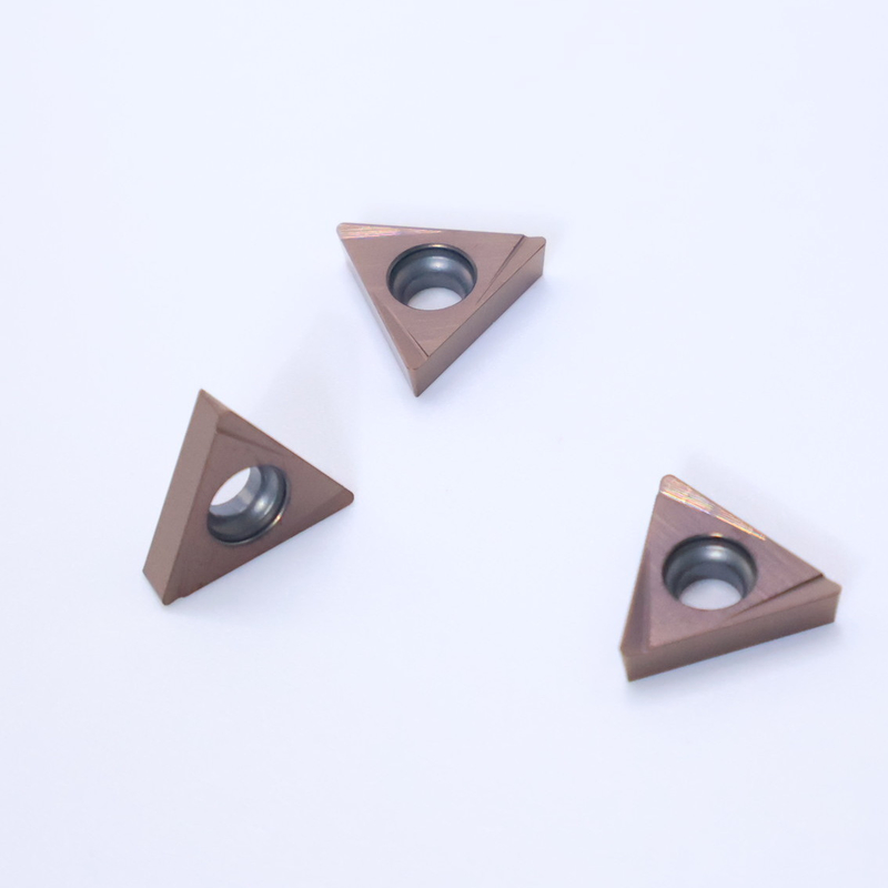 TCGT11 Carbide-draaiinzet in 4W-chipbreker voor externe en interne draaien